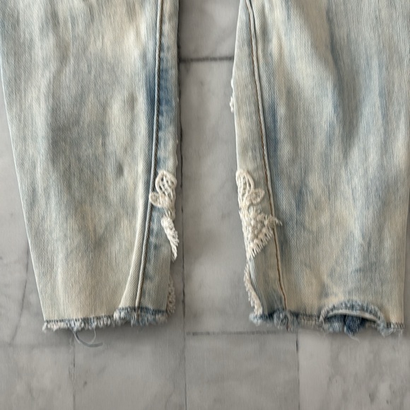 Mayoral Little Girls Light Blue Floral Lace Jeans (24M) - Picture 9 of 9